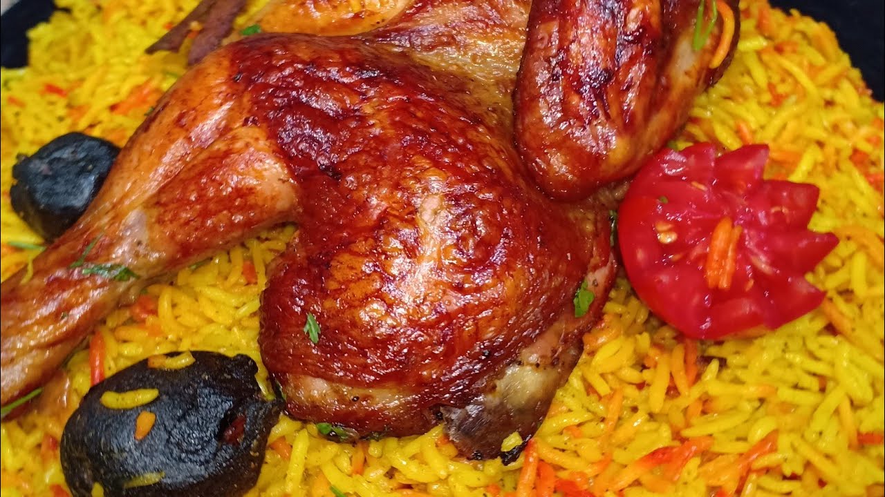 ارز  المطاعم  الشهير  حضر موت الخطييير  يقدم مع كل انواع  المشويات مطبخ اللهلوبه👍👍