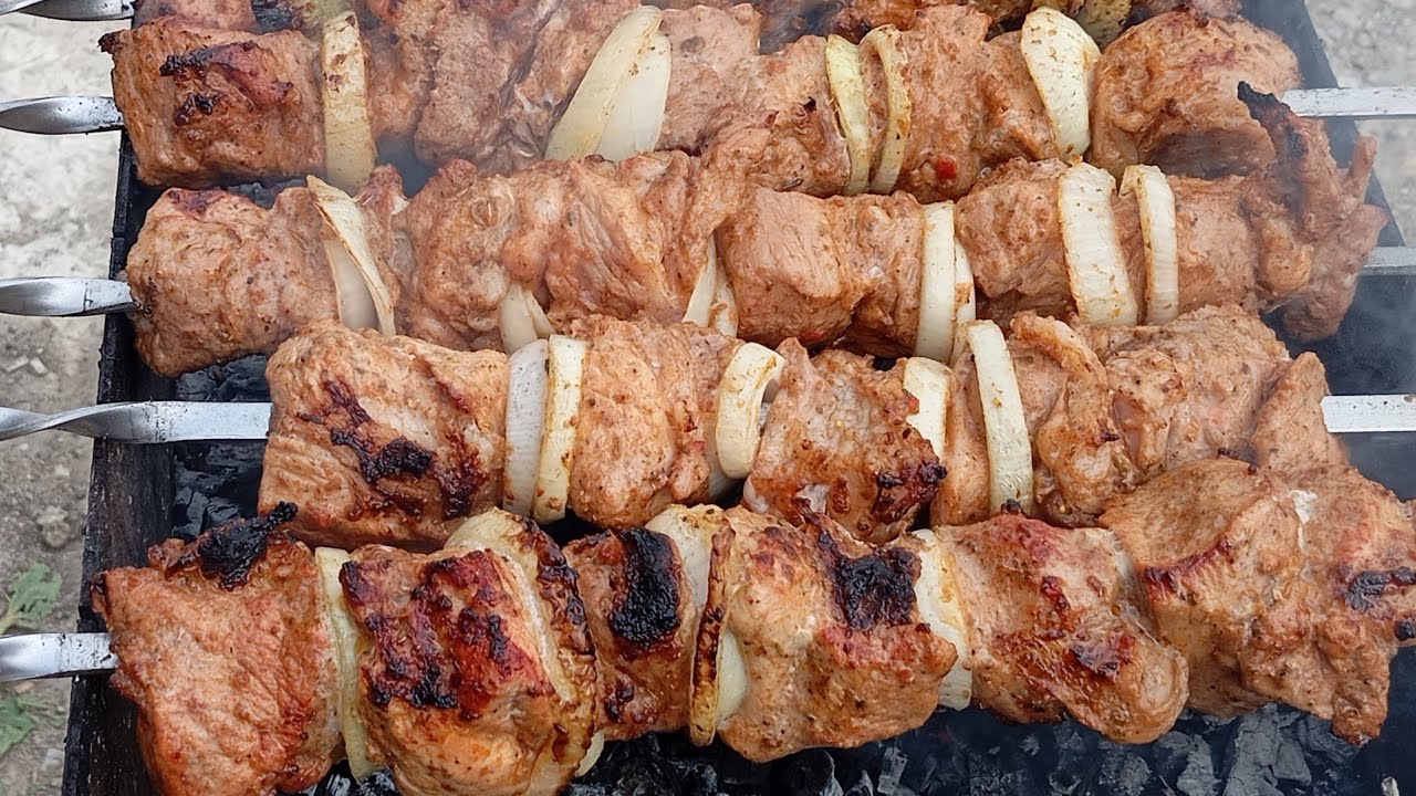 Шашлик вдома на кухні