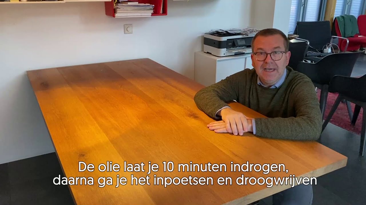 Het schuren en oliën van een eikenhouten eettafel met WOCA Diamond Oil Active