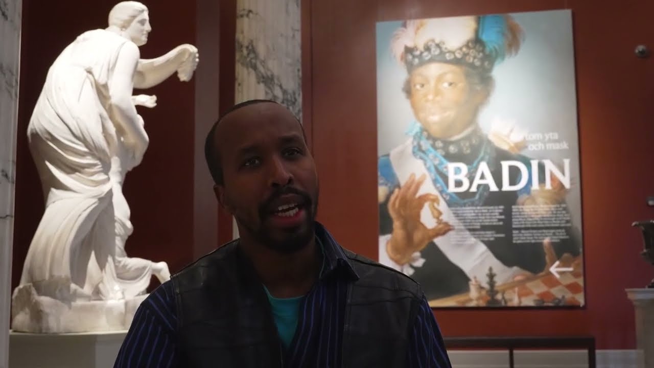 Salad Hilowle berättar lite om sitt nya verk Maroonen