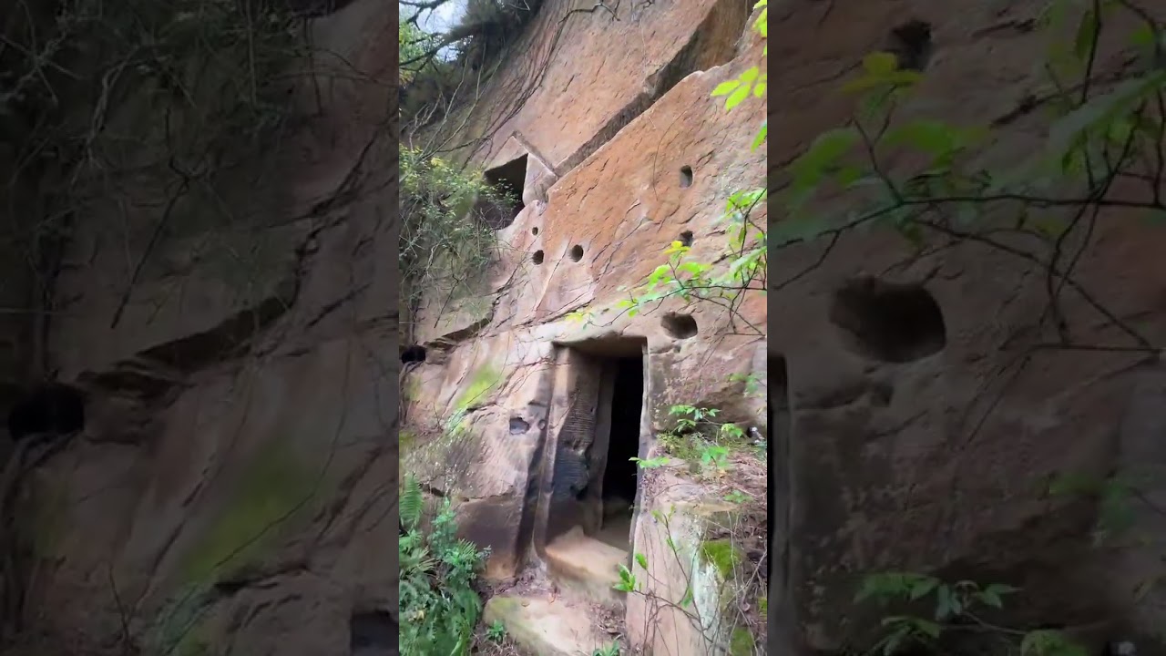 Ancient Stone Houses Unearthed in Sichuan: A Hidden Treasure in Dashishan! (中文: 四川Dashisha
