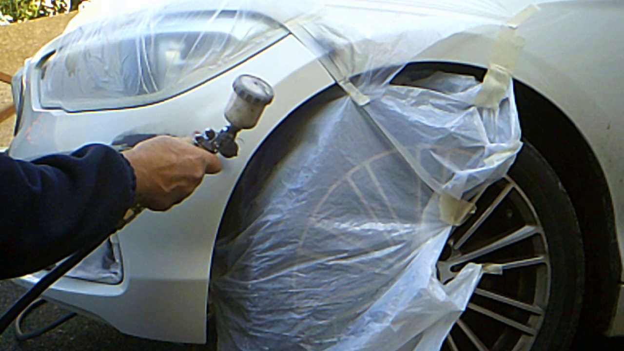 Retouche peinture pare choc voiture