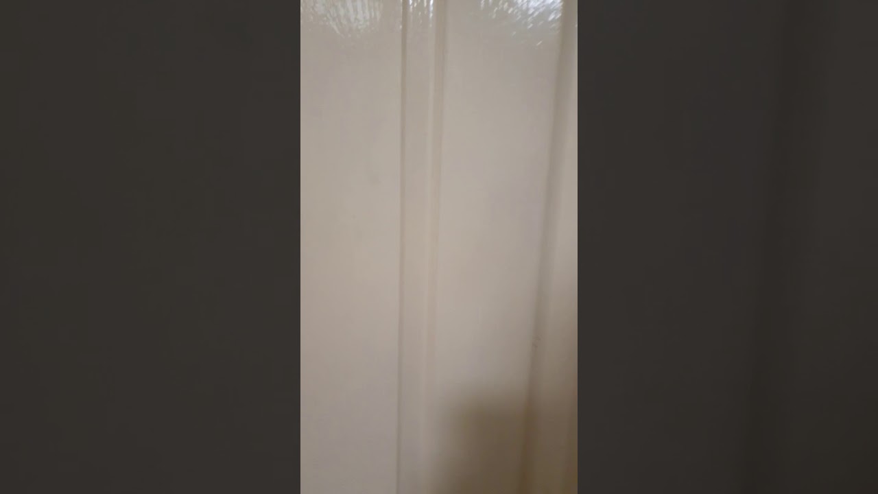 Video Tour of a 1 bedroom flat in Kingfisher Way, NW10