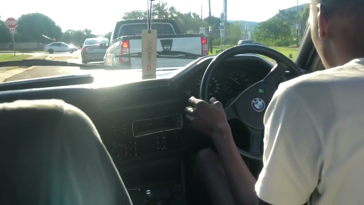 BMW e30 325i running std management