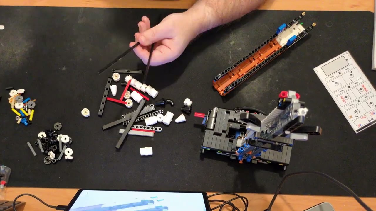 LEGO 42221 NASA Artemis Build