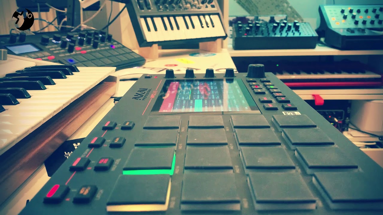 Akai MPC Live vs Korg Electribe Sampler - TECHNO producing and Live performance