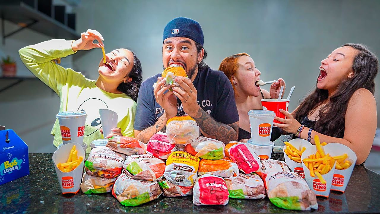 PEDIMOS O MENU INTEIRO DO BURGUER KING E ELES TIVERAM QUE FECHAR A COZINHA!!