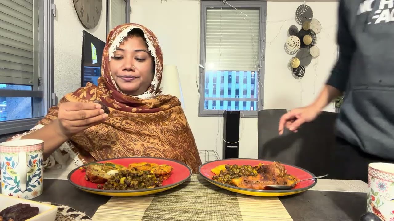 আধ একসাথে ইফতার করলাম