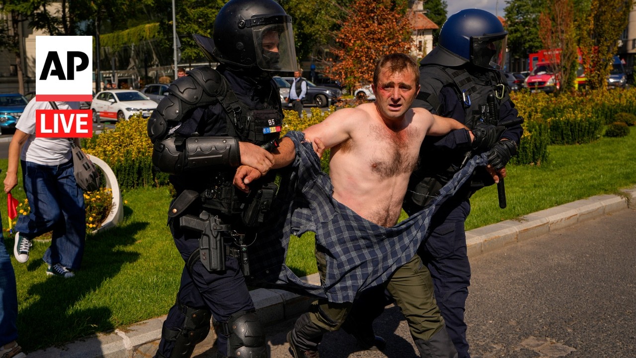 LIVE: Farmers protest in Romania