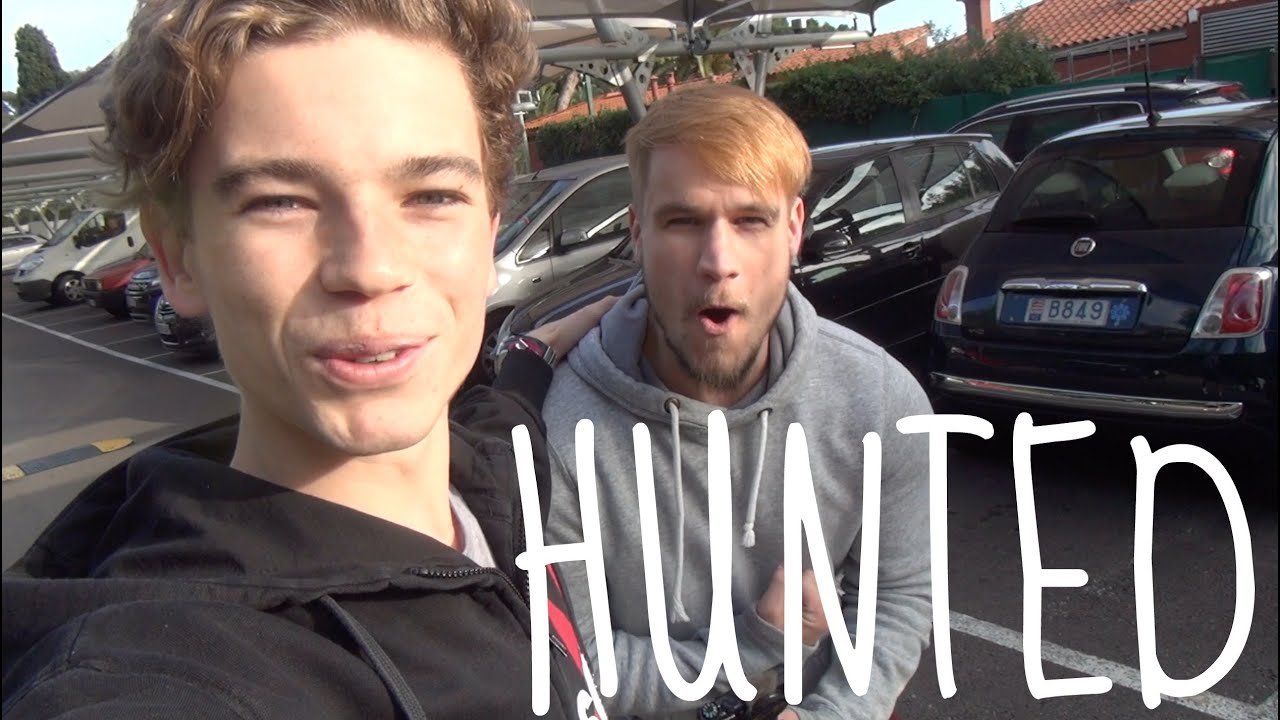 SUPERCARS VS SPOTTERS CHALLENGE