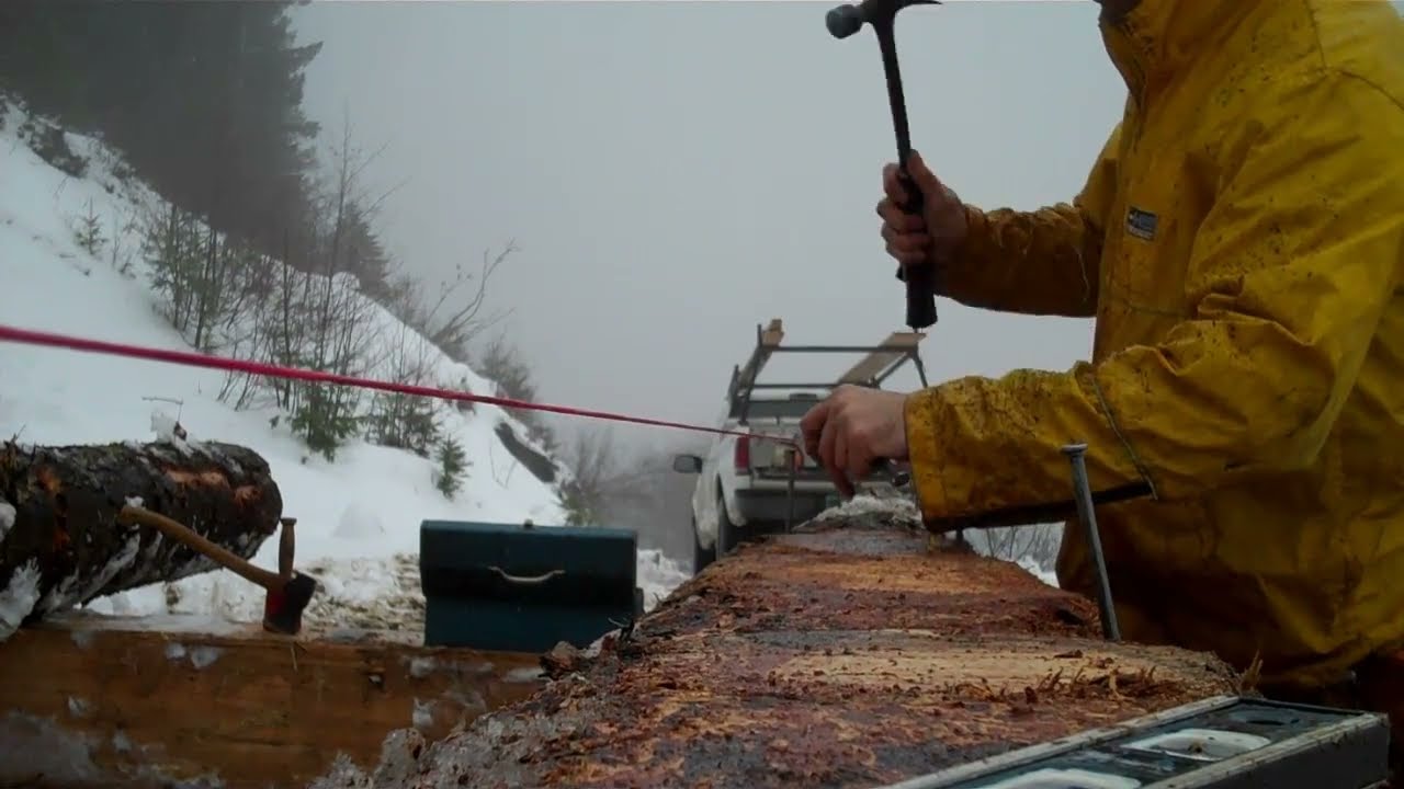 Alaskan Chainsaw Mill: Turning Trees into Timber for Off-Grid Projects!