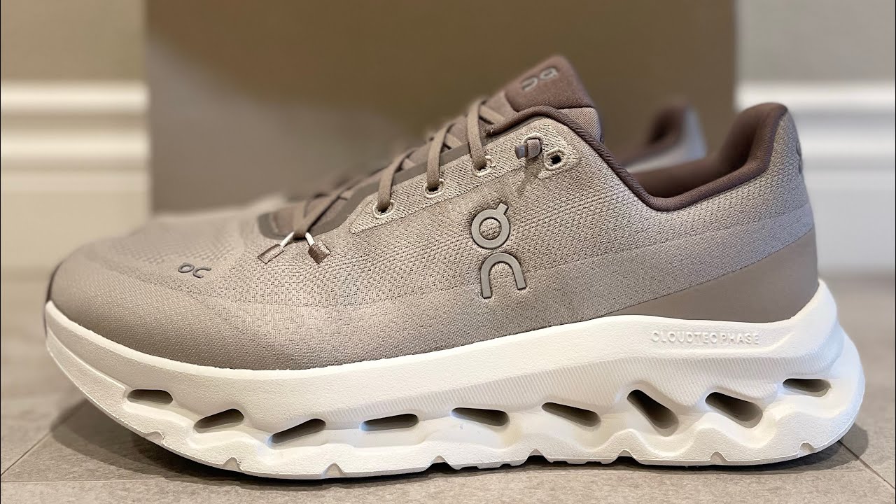 ON CLOUDTILT RUNNING SNEAKERS (Cinder * Fog)