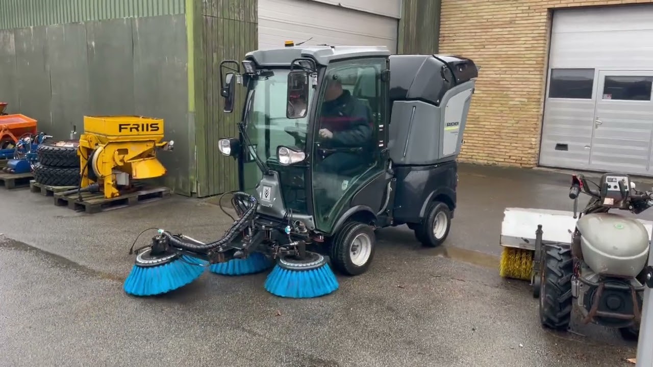 K&Auml;RCHER Professional MC 50 Feje-sugevogn / Sweeper suction truck
