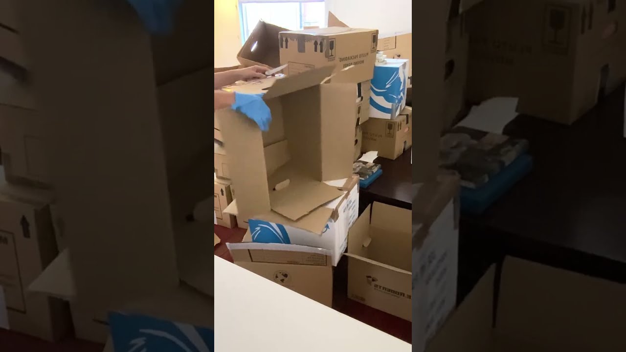 Sorting boxes  for recycling 📦 🗃️ Let’s do it 💪💪💪