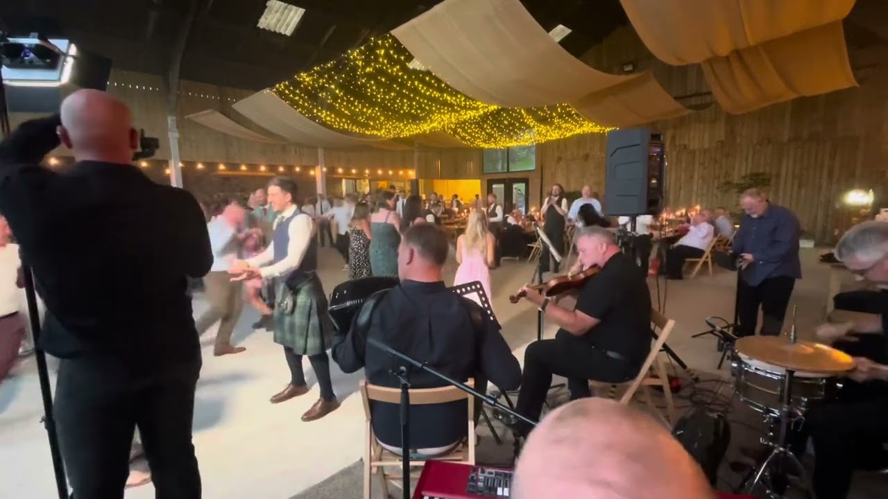 Boreland Weddings - Borelnd Loch Tay - Haggis Chaser Ceilidh Band