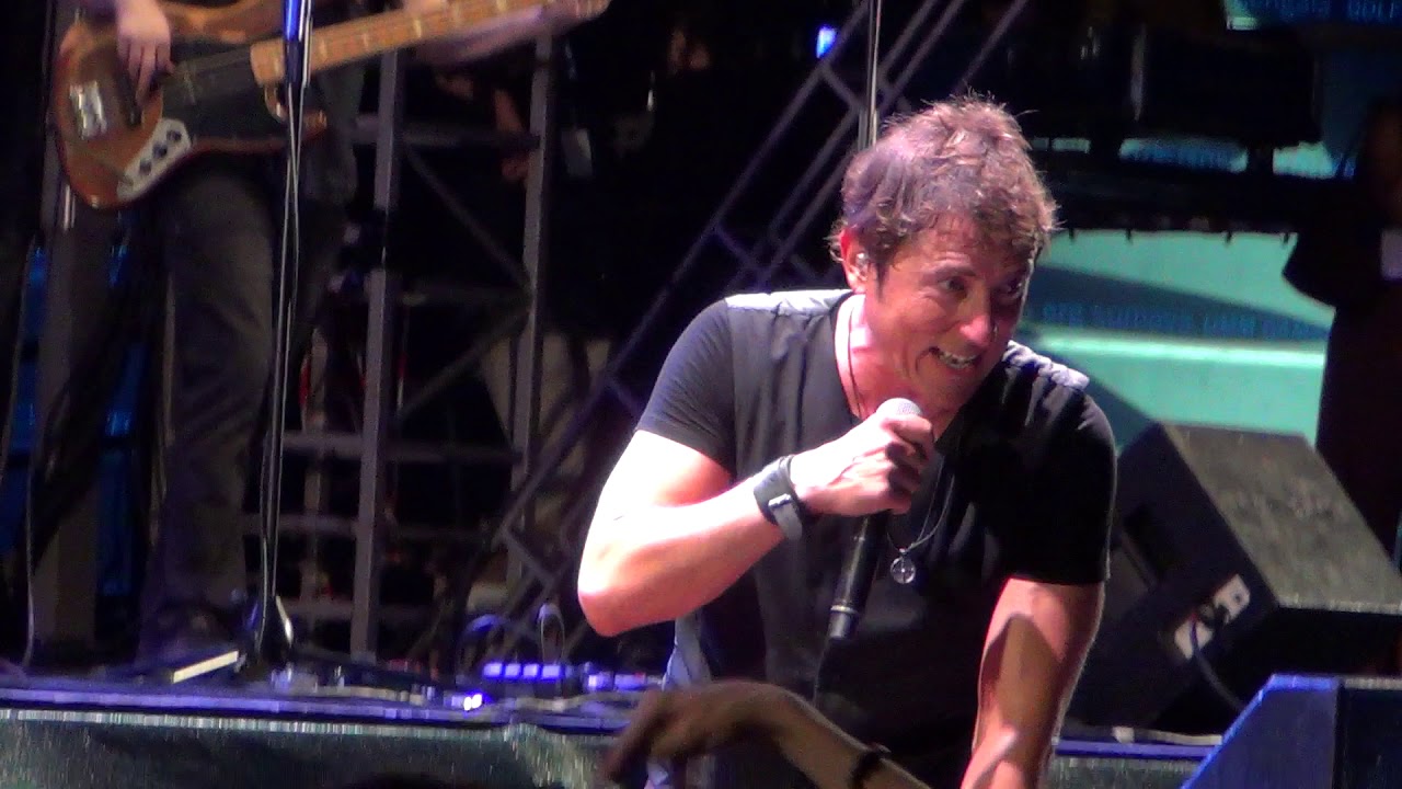 Manel Fuentes - Dancin In The Dark (Springsteen Cover)(Gij&oacute;n 09-08-2019)