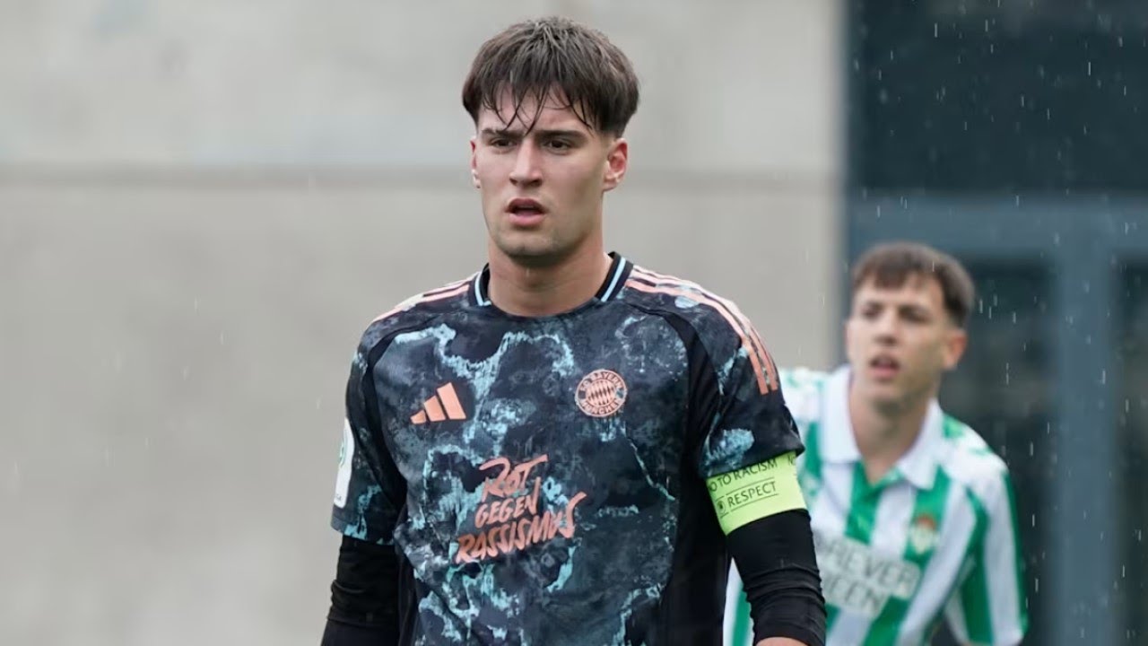 Javier Fernandez Bayern Munich U19 vs Real Betis U19 (A) UYL 24/25