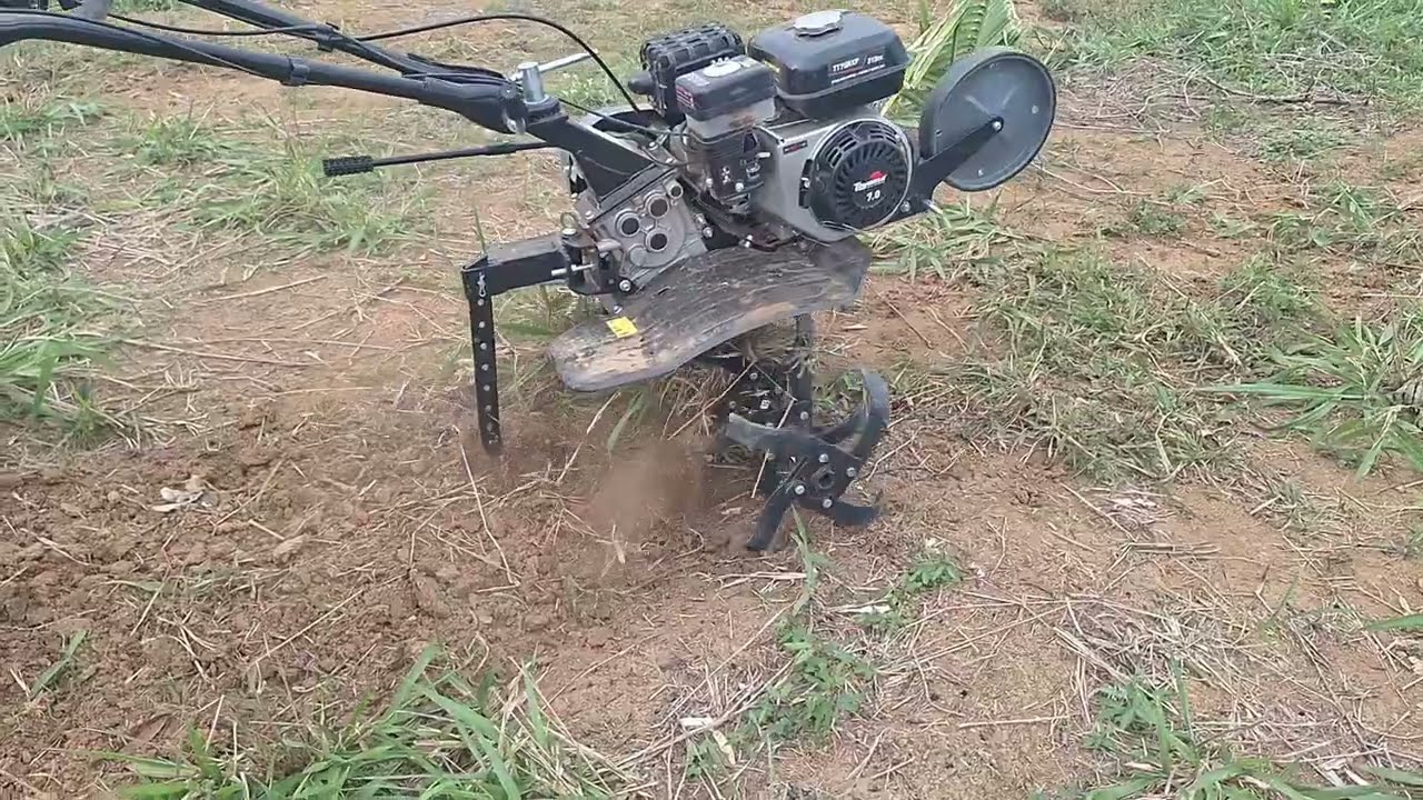 TRATORITO vs SOLO VIRGEM: O Teste Real do Moto Cultivador em Terra Dura na Roça — Teste Extremo!