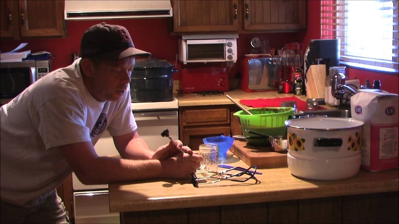 Making Seedless Blackberry Jam with a Food Mill