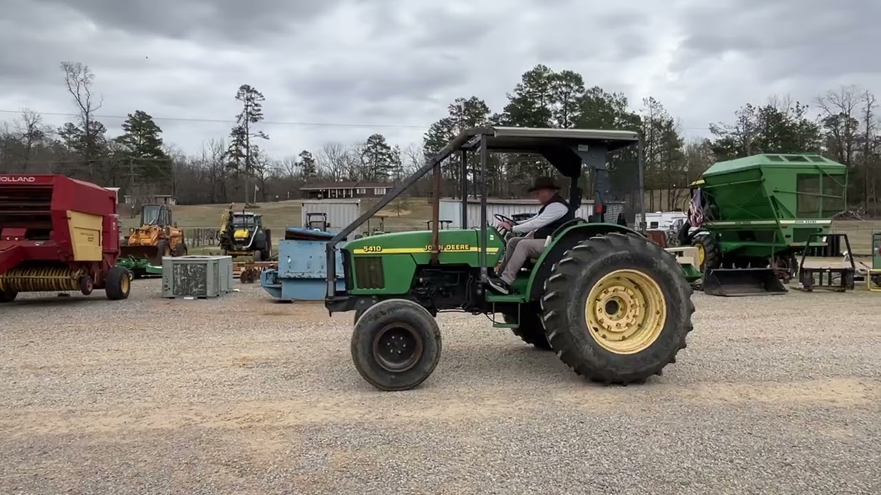 Lot 527 - John Deere 5410