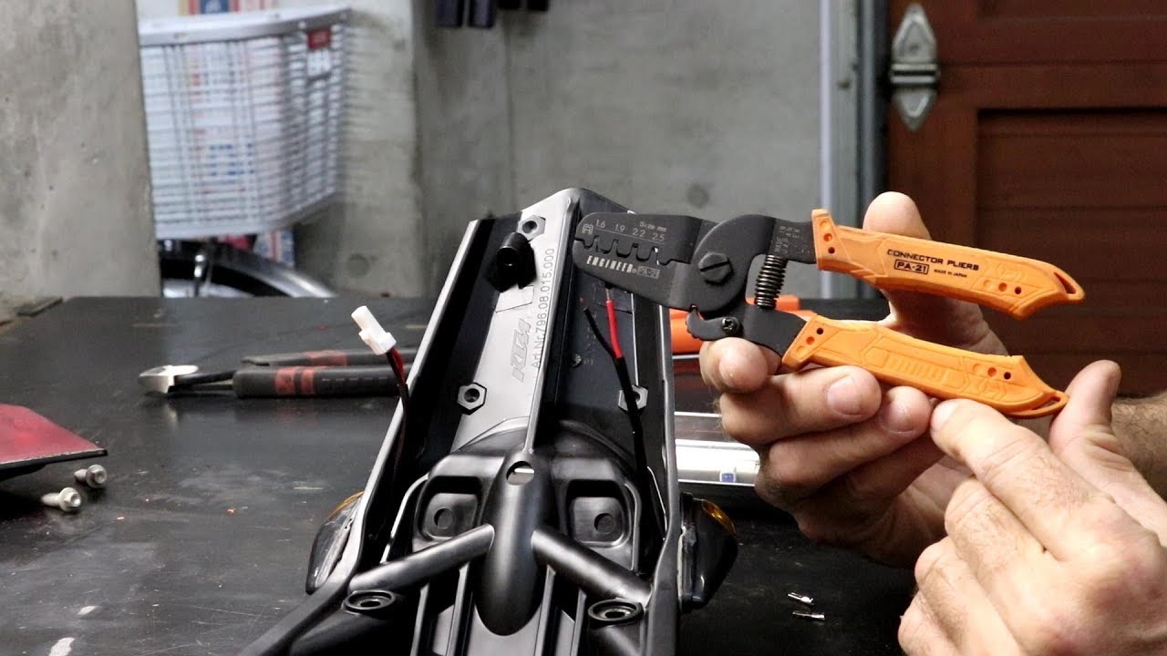 KTM OEM Turn Signal Connector Install