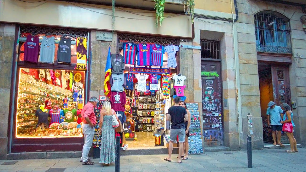 Barcelona La Ribera Old Town Summer Walk in Catalonia, Spain
