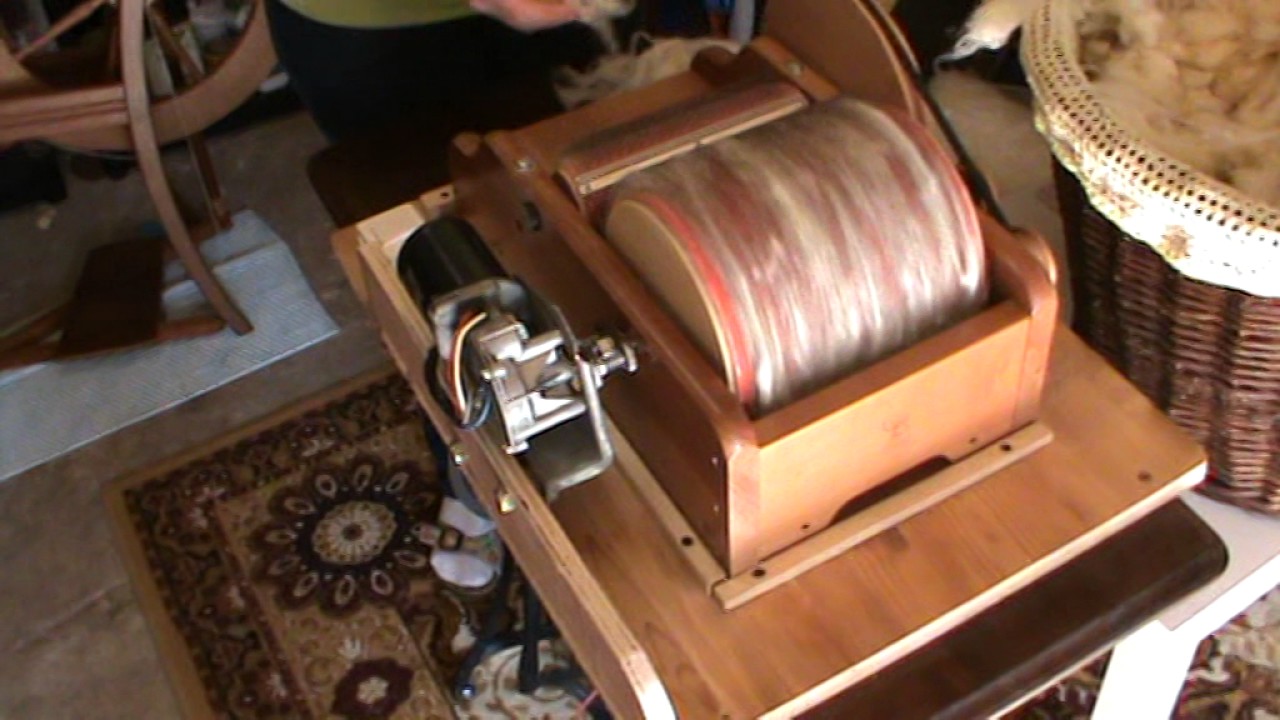 Cardeuse à rouleaux motorisée/ Motorized drum carder
