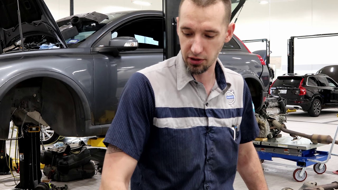 Volvo C30, S40, V50 and C70 Intercooler Installation (JWRacing)