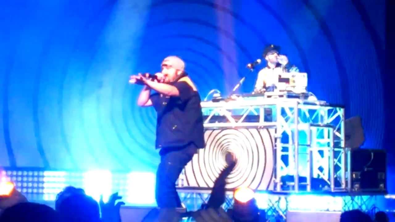 Fibra ft Nitro - Felice per me (Live @ Alcatraz 12/11/2013) Casus Belli