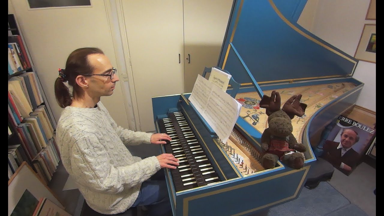 Louis Couperin: Passacaille in C major. John Moraitis, harpsichord.
