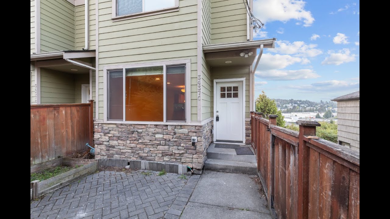 Seattle Units for Rent 3BR/2.5BA by Seattle Property Management