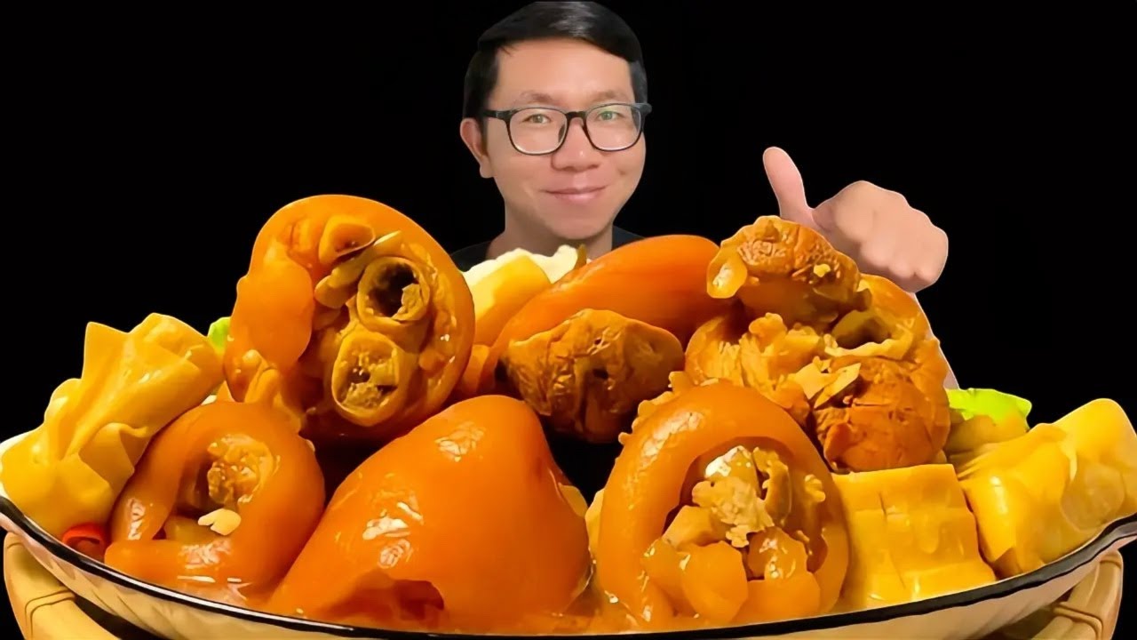 🔥 Braised Pork Trotters Mukbang | Cơm Nhà Giò Heo Kho Măng – Món Ăn Hao Cơm
