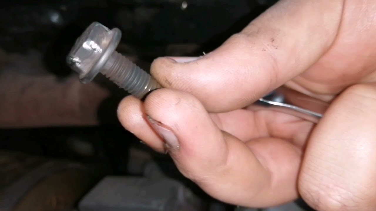 Como quitar turbo Mercedes CLK 270CDI-w209. How to remove turbo charger Mercedes CLK 270 CDI-W209