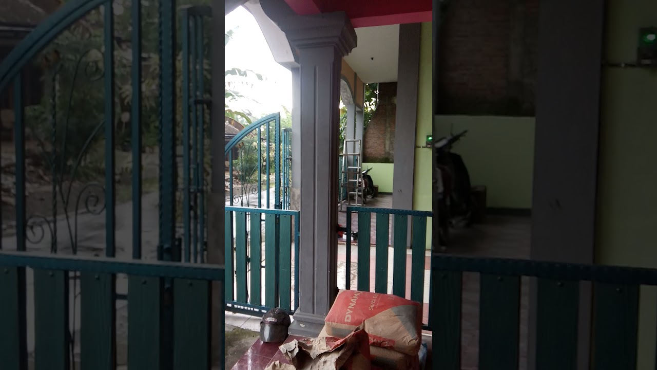 pilar penyangga teras rumah tinggal