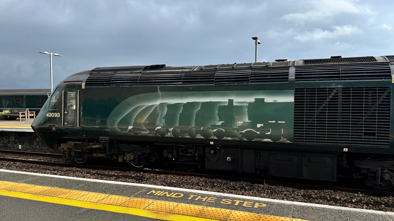 Trains in Devon and Cornwall | Class 43 HST | Midland Pullman, GWR Castle Class HST and NMT