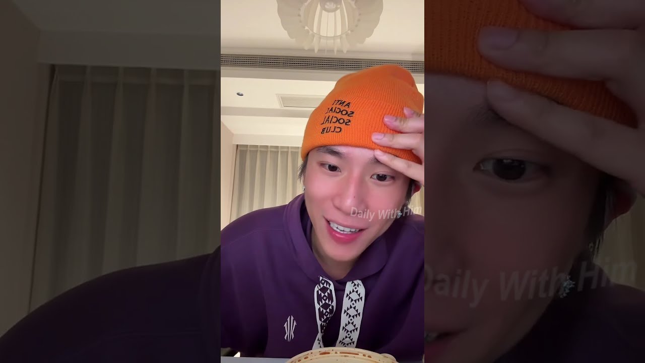 程澄 Cheng Cheng｜After Training, Just Eating Noodles｜健身後的一碗面