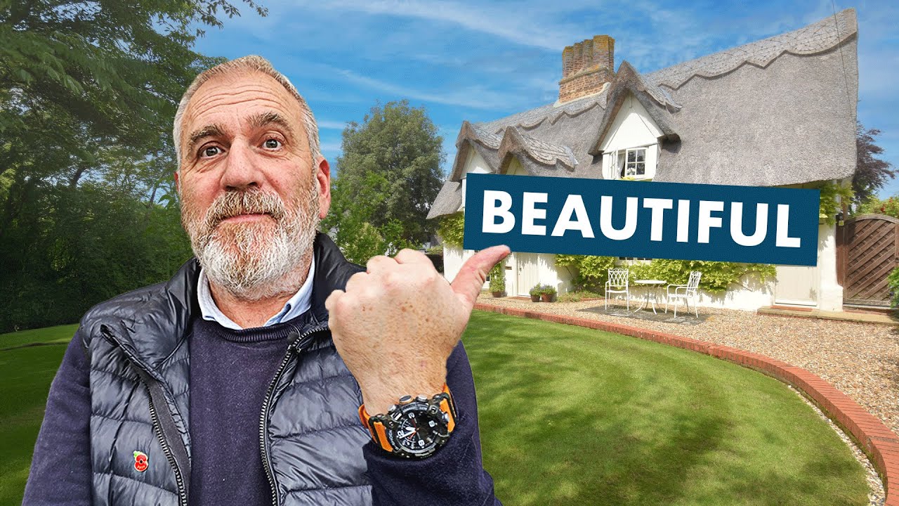 This 1661 ENGLISH COUNTRY COTTAGE is incredible!