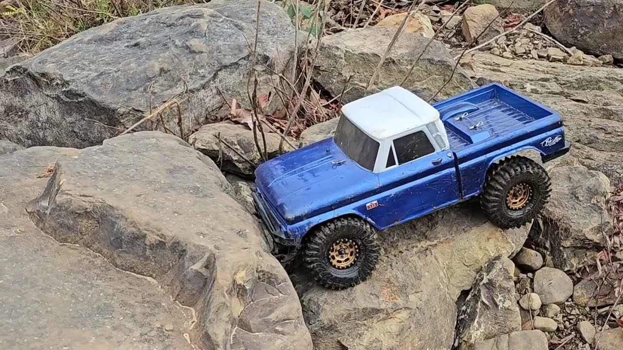10th scale crawlers out at slick rock! 