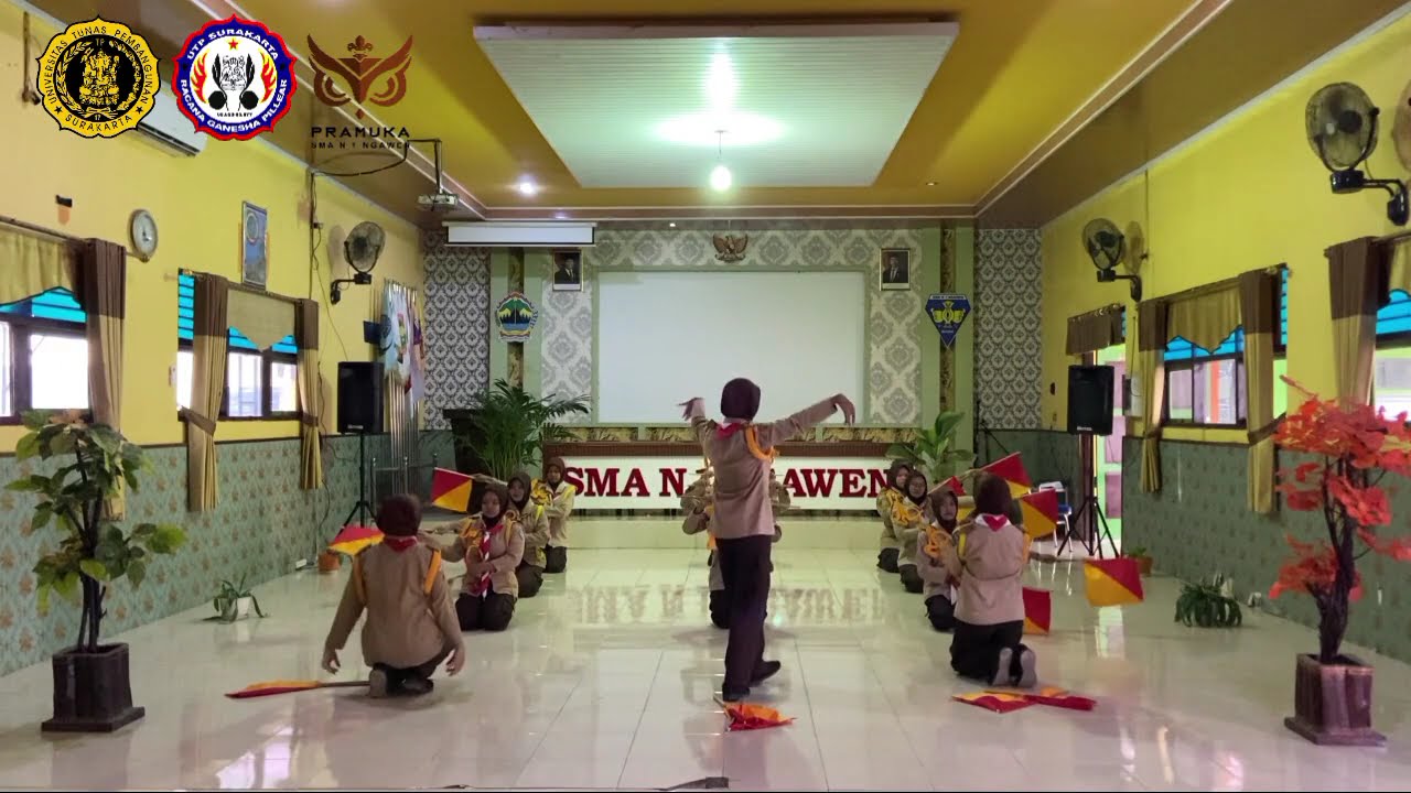 SEMAPHORE DANCE SMA N 1 NGAWEN