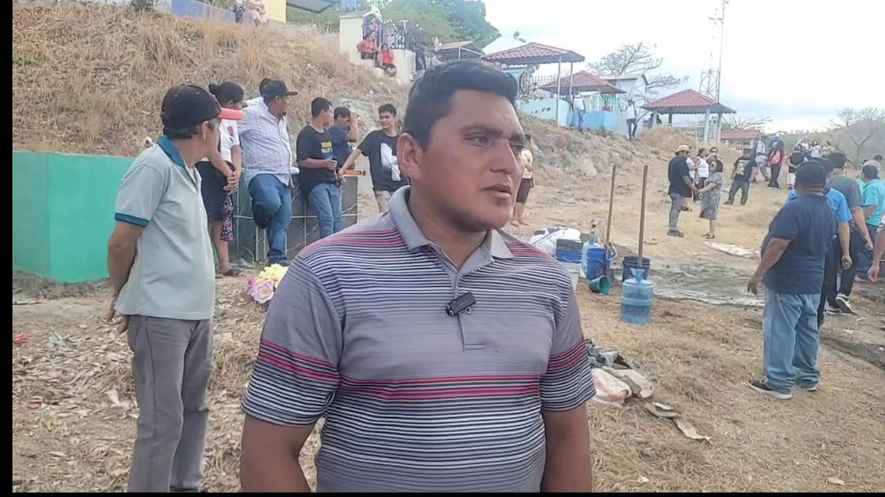 Despedida de la pareja de adultos mayores que murieron como resultado del fatal accidente, doña Naza