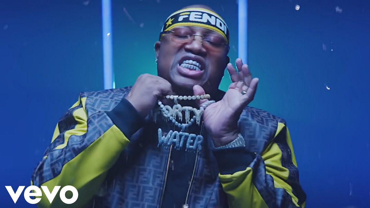 E-40 ft. Larussell & Mistah F.A.B - Poppin' My Collar (Official Video)