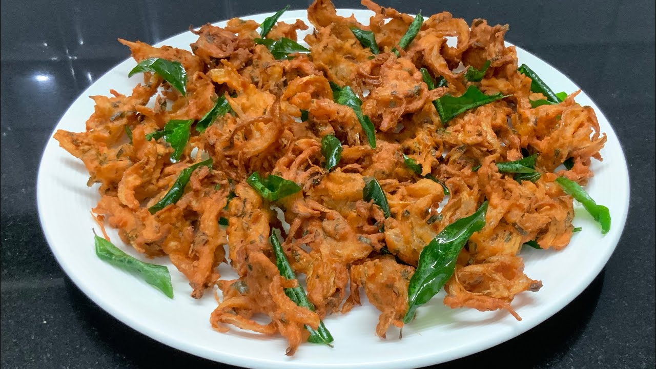 10 நிமிடத்தில்  மொறு மொறு வெங்காய பக்கோடா/Crispy OnionPakoda recipe in Tamil/snacks recipes in Tamil