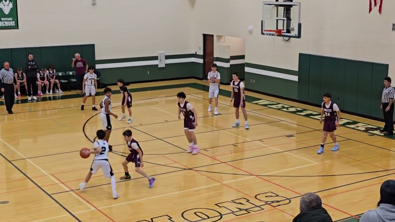 LBMS8GREEN vs River Maroon 