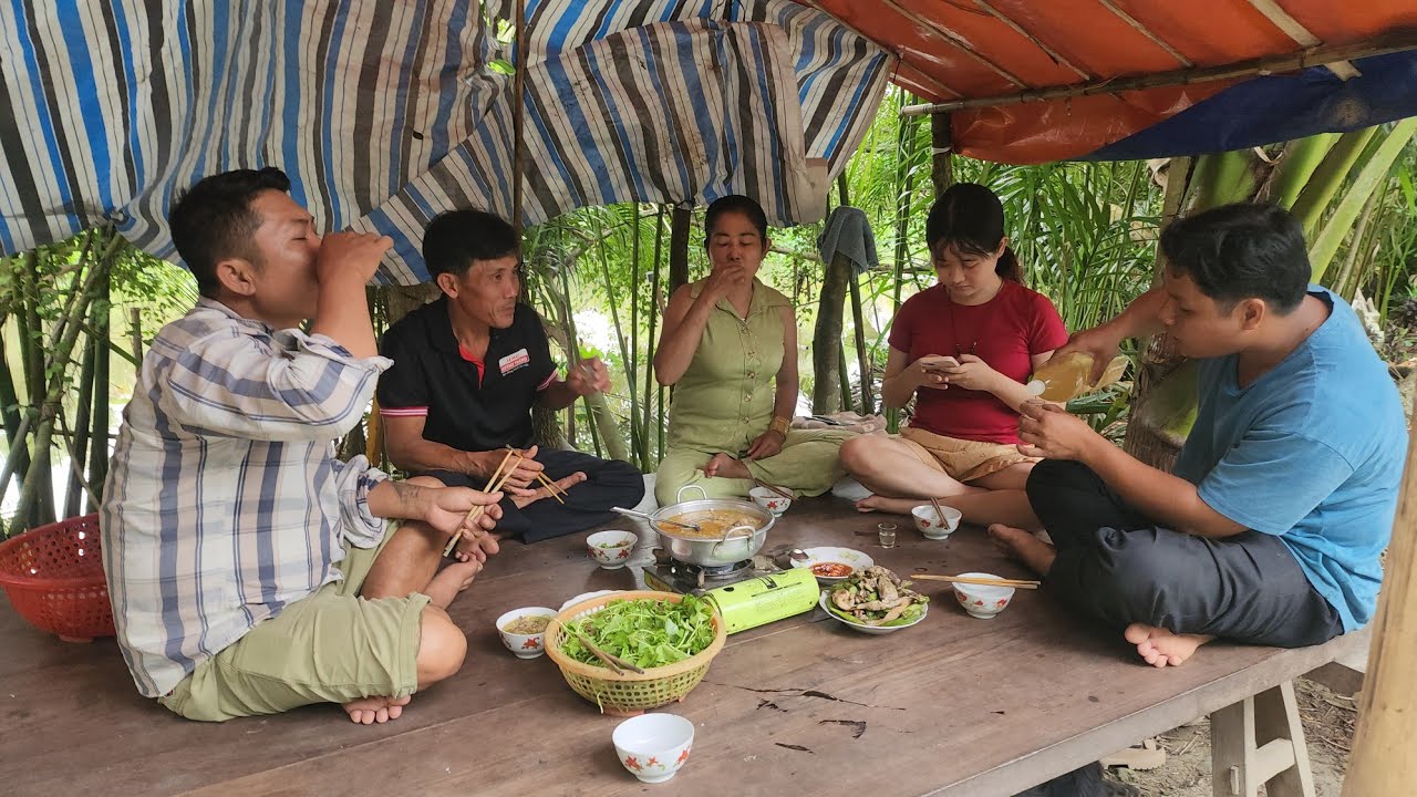 Vịt Cò Nấu Cháo Cối, Lai Rai Mé Sông Quê / GĐQ