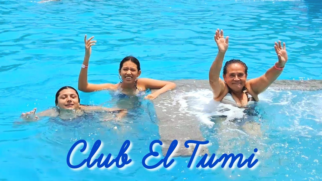 ANDREA TUYA PALACIOS EN CLUB EL TUMI.