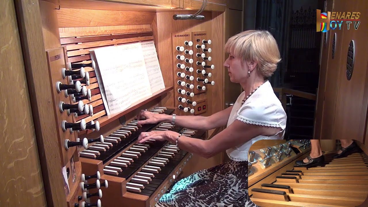 Robert Schumann (1810-1856) Canon in B minor, Op. 56, num. 5, played by organist Liudmila Matsyura