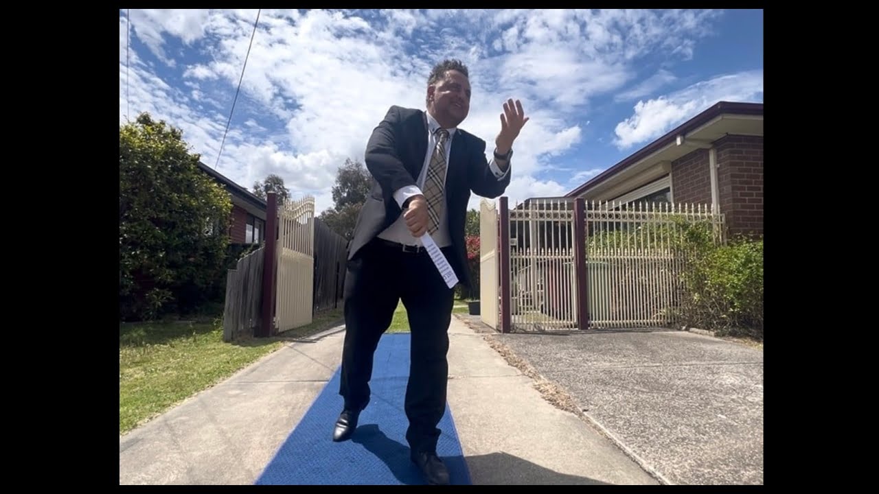 21 Burnleigh Drive, Gladstone Park - Full Auction - Jason Padula Real Estate
