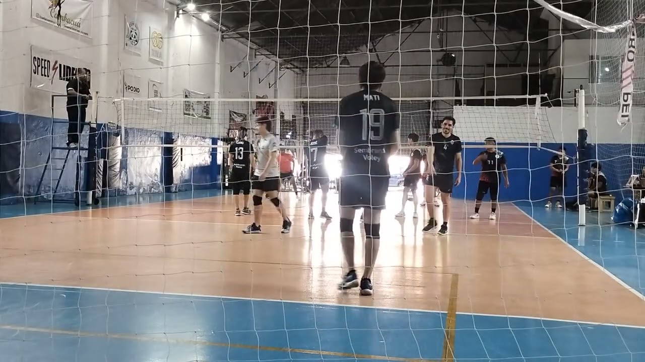 +21 M: sembrando (1) GFC (3) 1er set fecha 1: 8/3