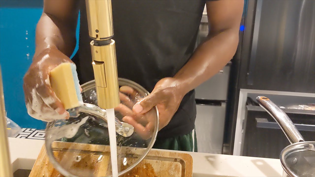 Visual ASMR  &mdash;  Man Washing Dishes (Water & Scrubbing Sounds)