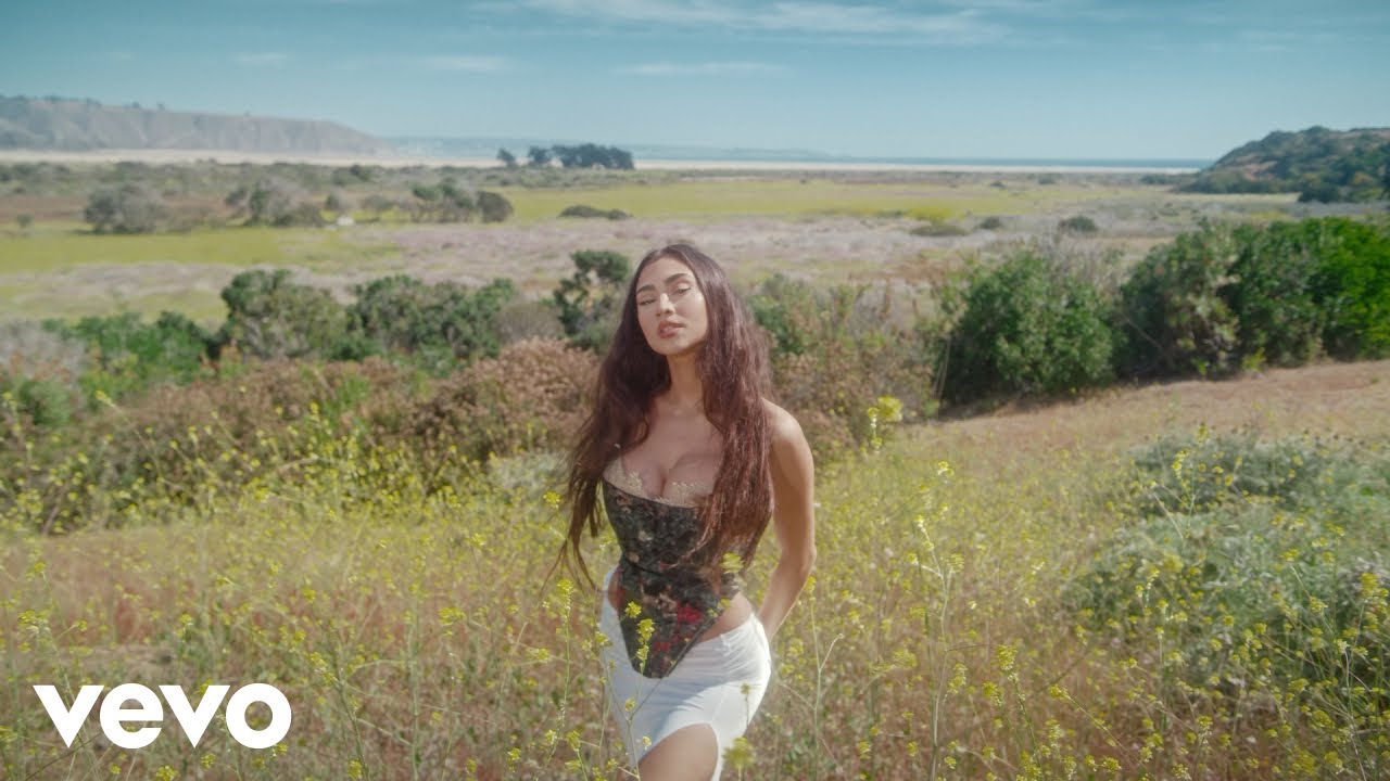 Paloma Mami - Frenes&iacute; (Album Visualizer)